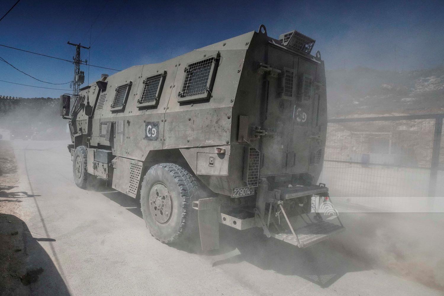 جانب من اقتحام قوات الاحتلال الإسرائيلي قرية كفر قود غرب جنين (تصوير: محمد منصور/وفا)